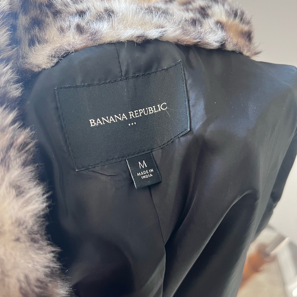 Banana Republic Factory leopard print faux fur Jacket - Picture 8 of 9